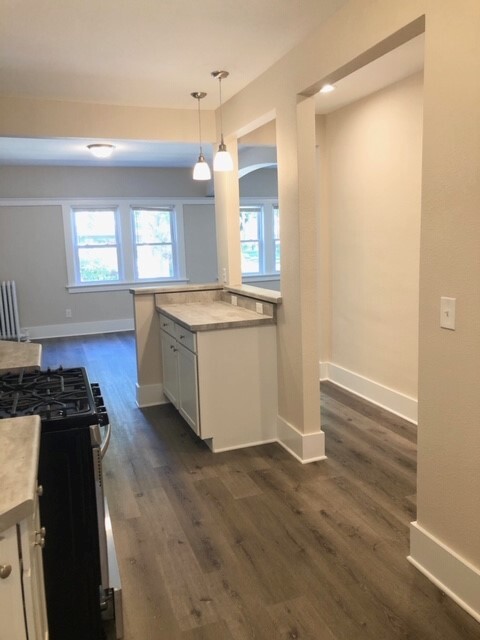 Building Photo - 834 N 70th St
