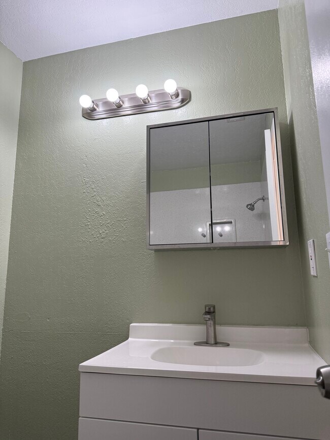 Foto del edificio - 9437 Fox Creek Dr