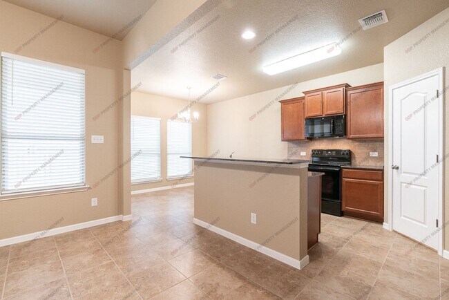 Foto del edificio - 7605 Hickman St