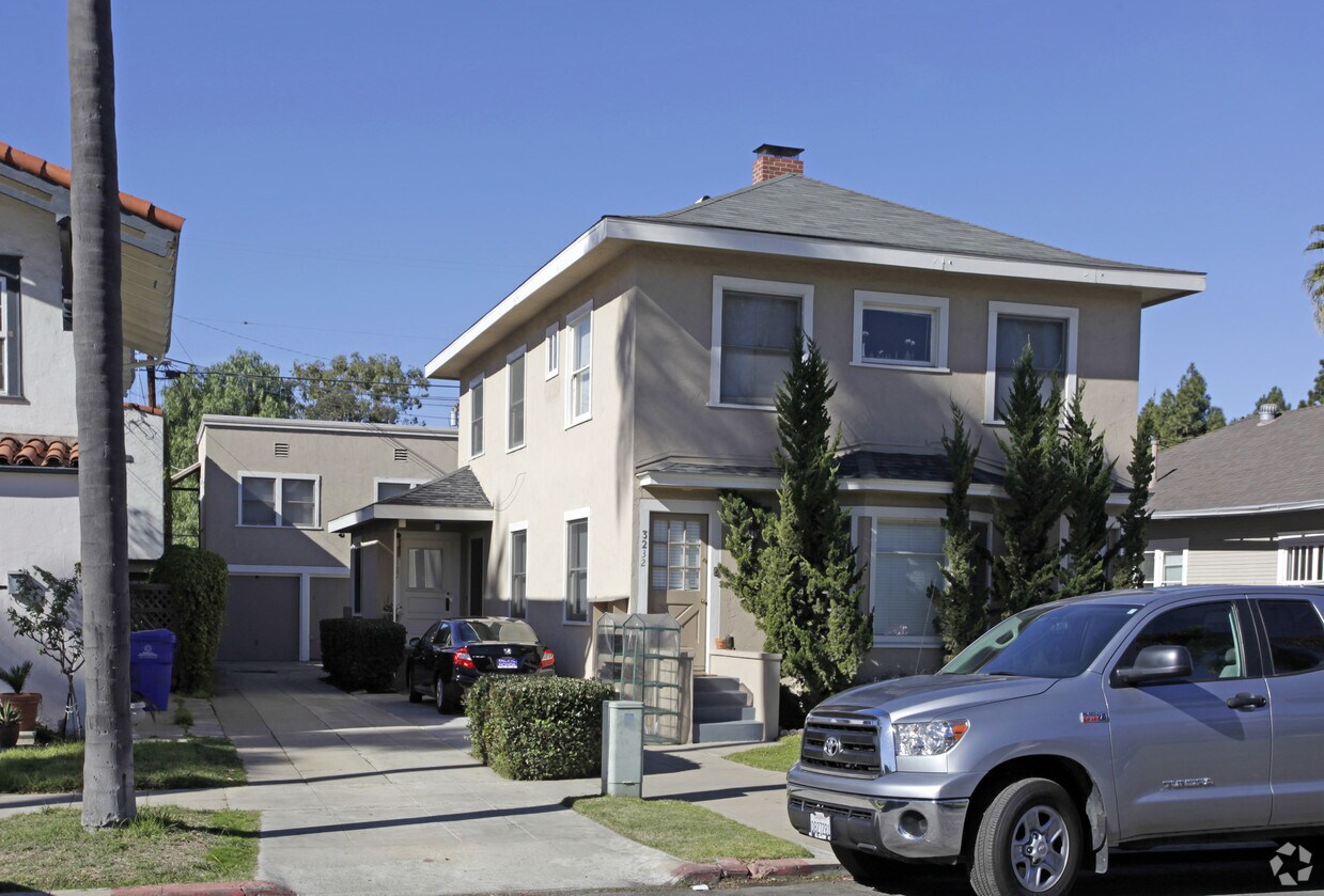 Primary Photo - 3228-3234 3rd Ave