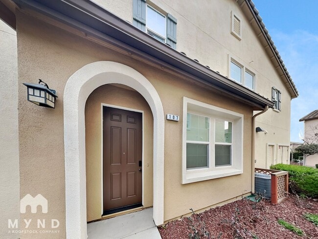 Building Photo - 107 Padua St