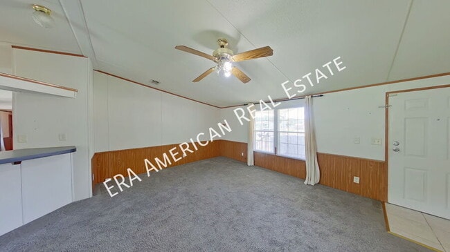 Building Photo - 8204 Verano St