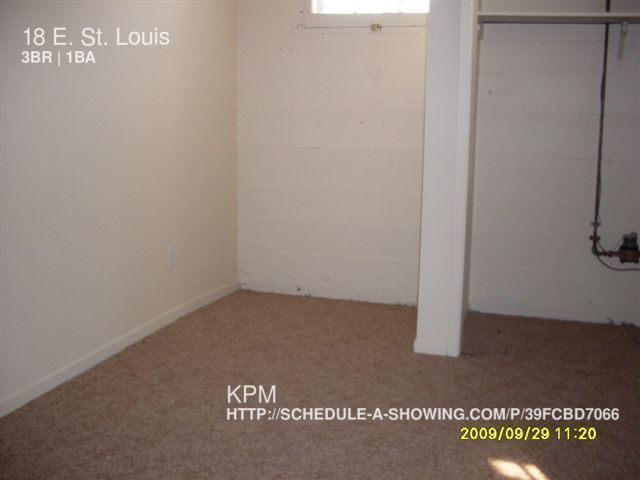 Building Photo - 18 E Saint Louis St