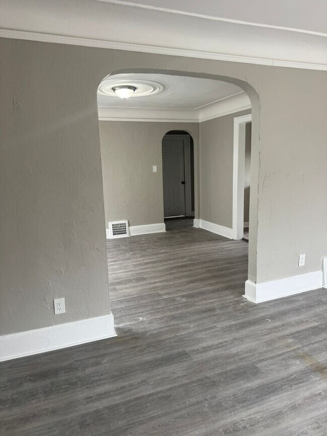 Foto del edificio - 15766 Hartwell St