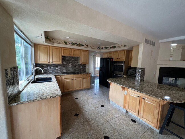 Building Photo - 10237 Andee Way