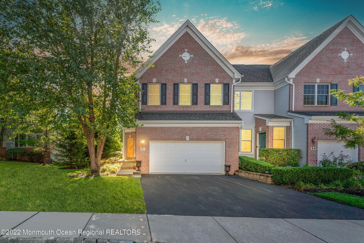 57 Deepwater Cir, Manalapan Township, NJ 07726 Condo for Rent in Manalapan Township, NJ