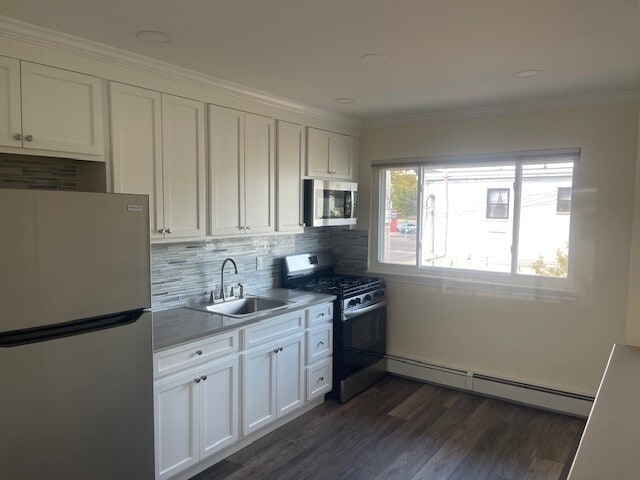 All new cabinetry and quartz countertop - The Niche at 7th Street Gardens