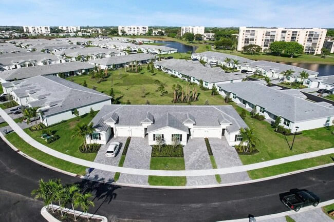 Building Photo - 14511 Three Ponds Trail