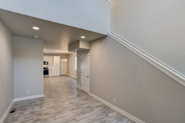 Foto del edificio - 829 Cherokee Dr