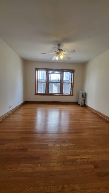 Building Photo - 5037 S Dorchester Ave