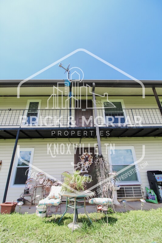 1011 Clendenen Rd, Maryville, TN 37801 Condo for Rent in Maryville