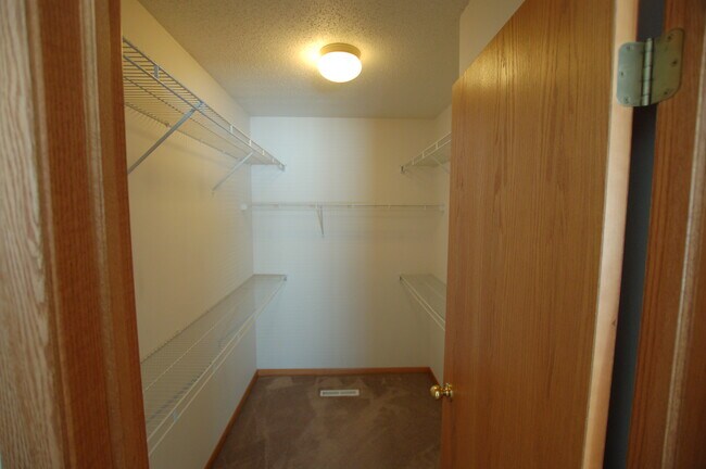 Foto del edificio - 4721 Townsite Pl S