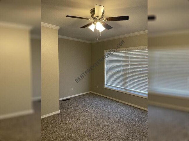 Foto del edificio - 7008 Belmont Cove