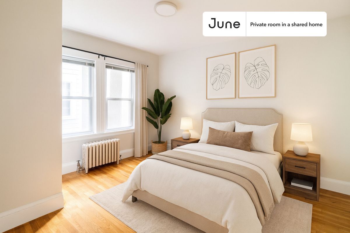 Foto principal - Room in Shared 4 bed/1 bath home