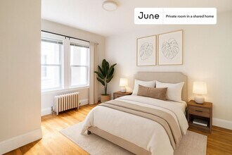 Building Photo - Room in Shared 4 bed/1 bath home