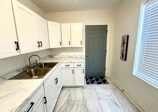 Foto del edificio - 1402 N 21st Ave