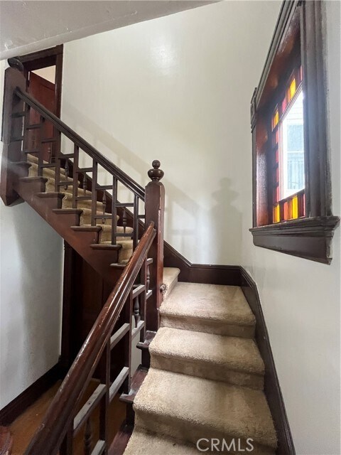 Foto del edificio - 120 W Olive Ave