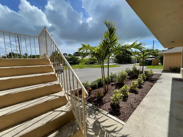 Building Photo - 4606 SE Binnacle Way