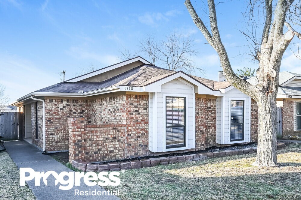 Foto principal - 1310 Smokehouse St