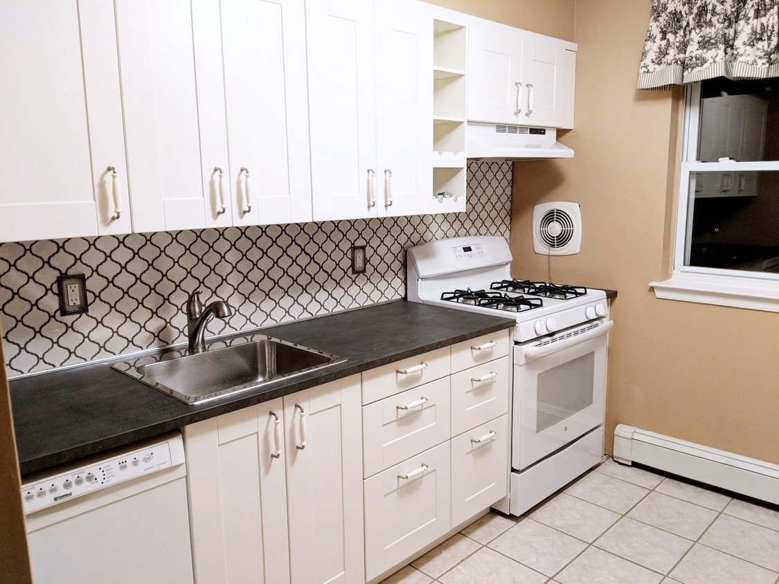 2467 NJ10, Morris Plains, NJ 07950 Condo for Rent in Morris Plains