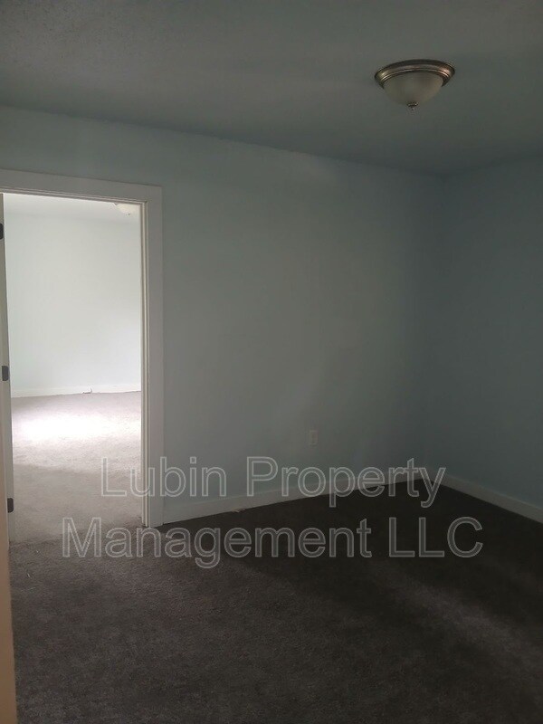 Building Photo - 2811 Carnes Ave