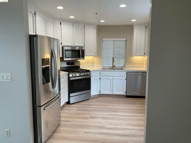 Foto del edificio - 1020 Bellflower St