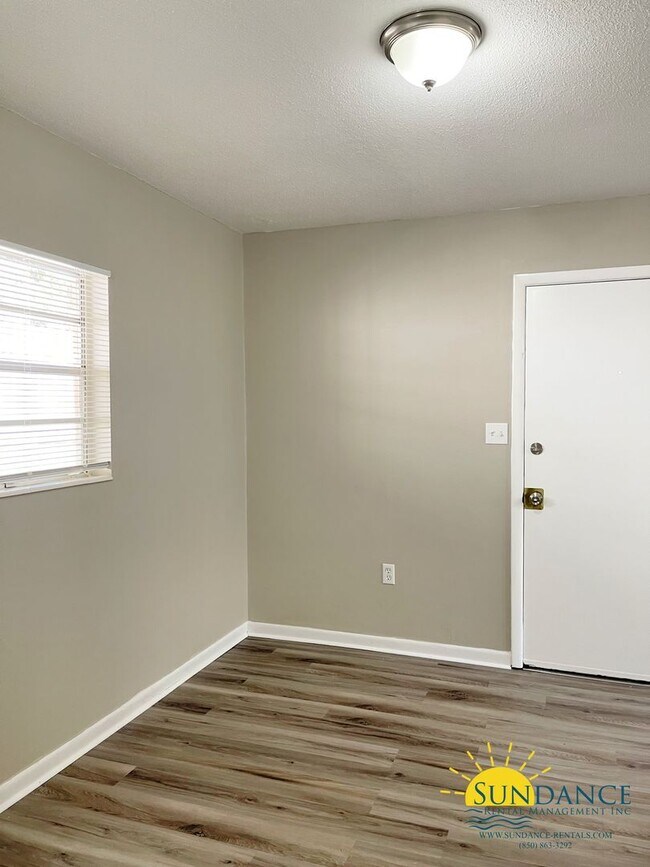 Foto del edificio - Efficient 1 Bedroom Unit in Fort Walton Be...