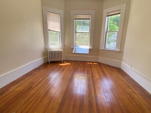 Building Photo - 149 Webster Ave