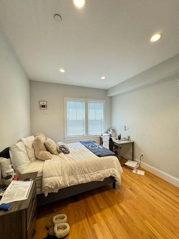 Foto del edificio - 387 W Broadway