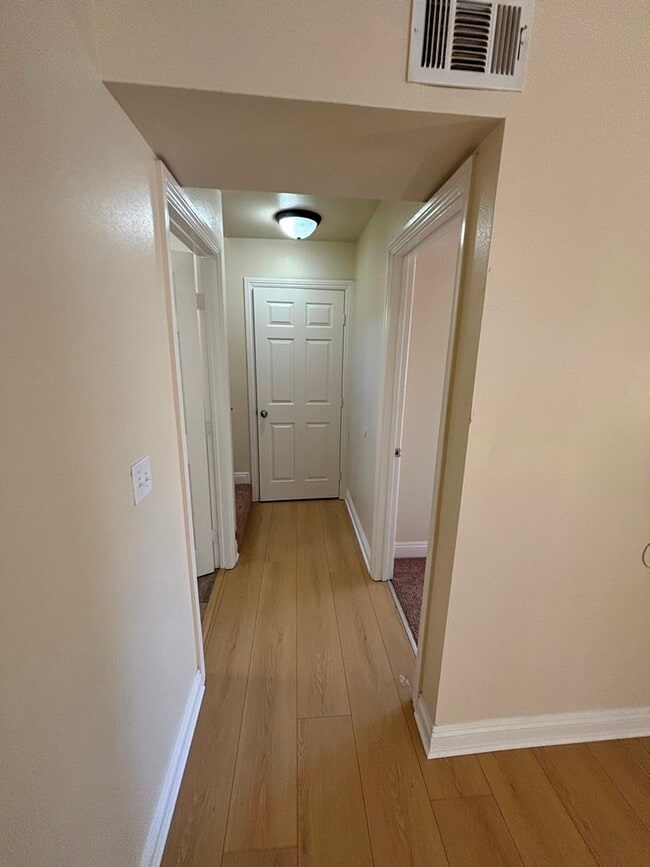 Building Photo - 314 E 120th St