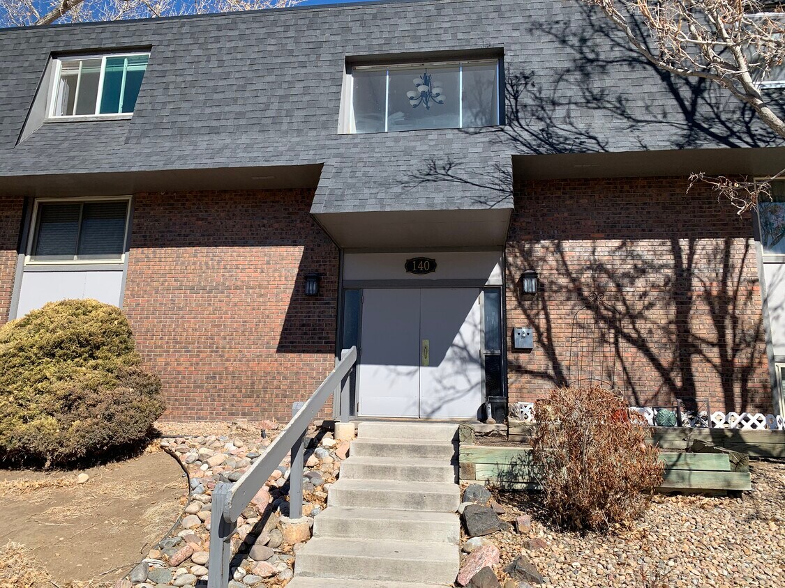 140 E Highline Cir Unit 305, Centennial, CO 80122 Condo for Rent in