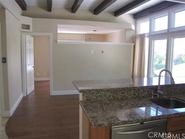 Building Photo - 31732 Via Coyote