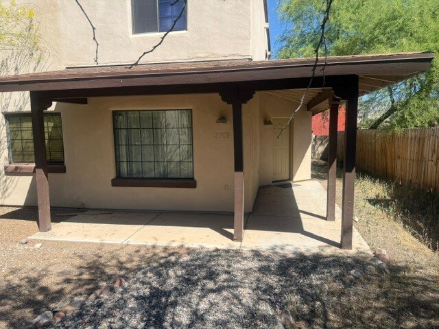 Foto del edificio - For Rent