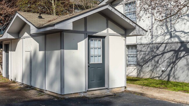 Foto del edificio - Alpine Village Apartment Homes