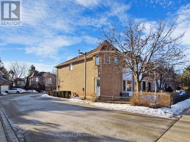 Building Photo - 1240-1240 Westview Terrace