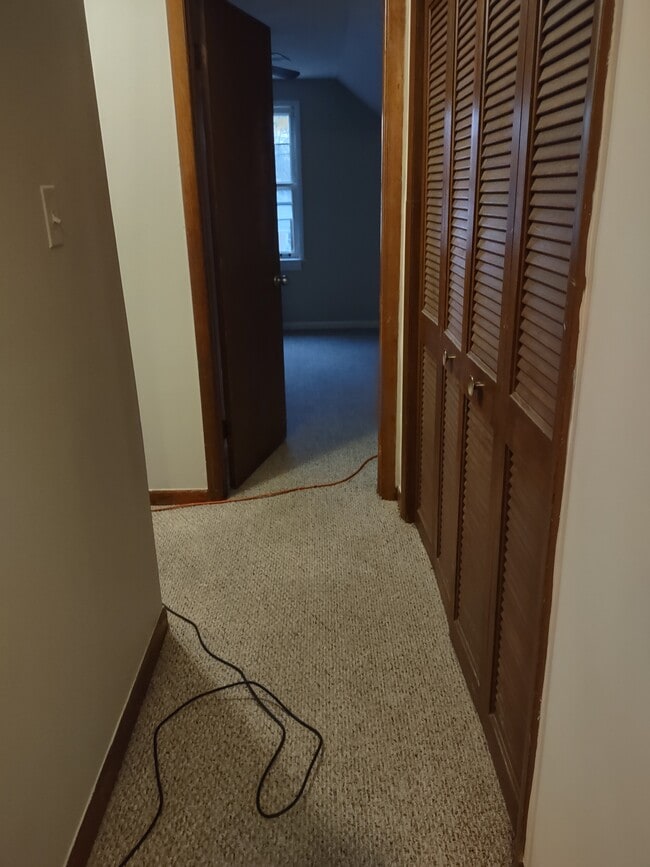 Foto del edificio - 5056 Jarvis Ave