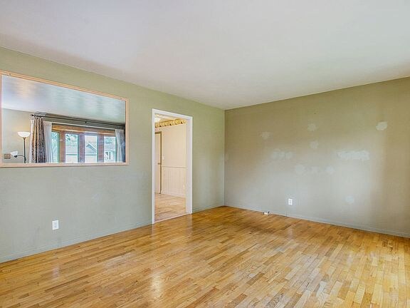 Foto del edificio - 30830 Lincoln Dr