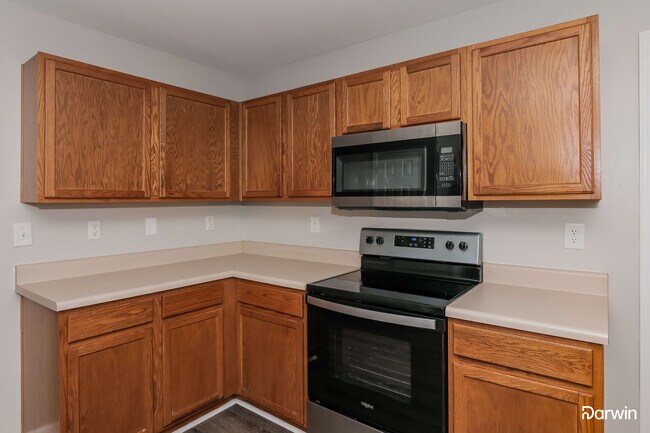 Building Photo - 8802 Royal Bluff Drive, Charlotte, NC 28269
