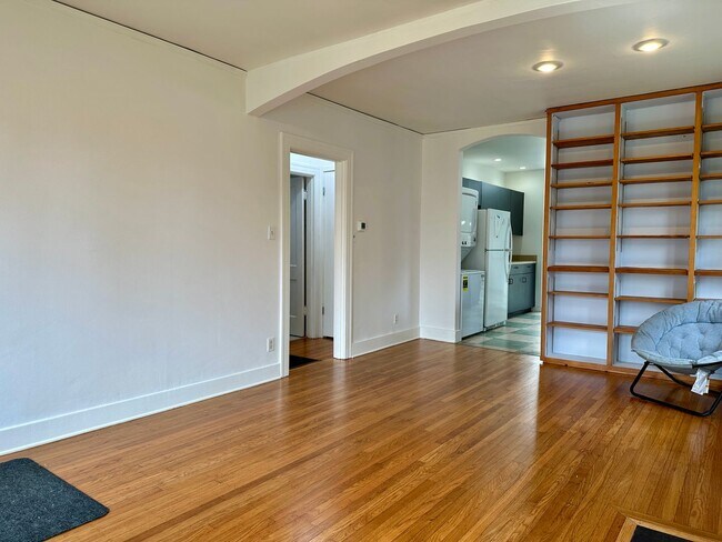 Foto del edificio - 540 N 67th St
