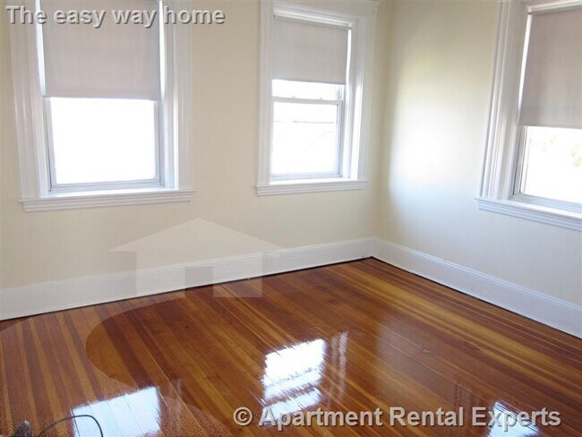 Foto del edificio - 155 Summer St