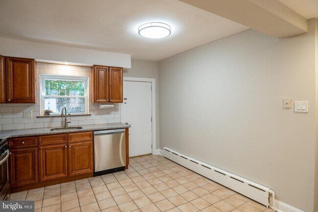 Foto del edificio - 939 Mountain St