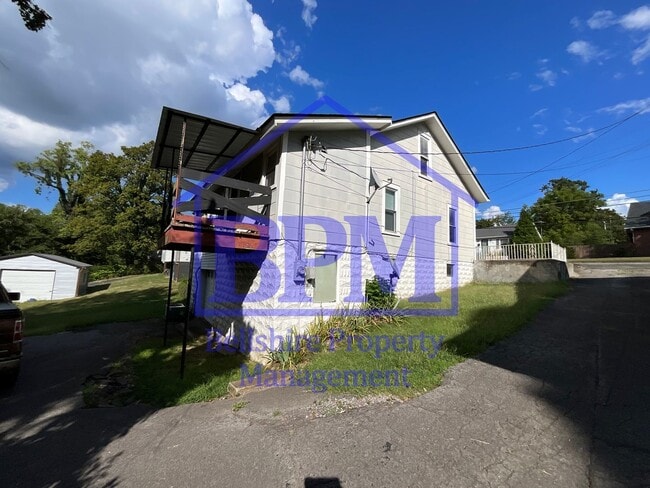 Building Photo - Charming 2-Bedroom Home in the Heart of Di...