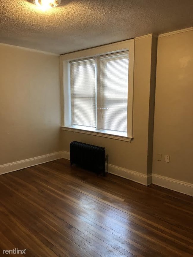 Building Photo - 1 br, 1 bath Apartment - 300 Winthrop Ave 104