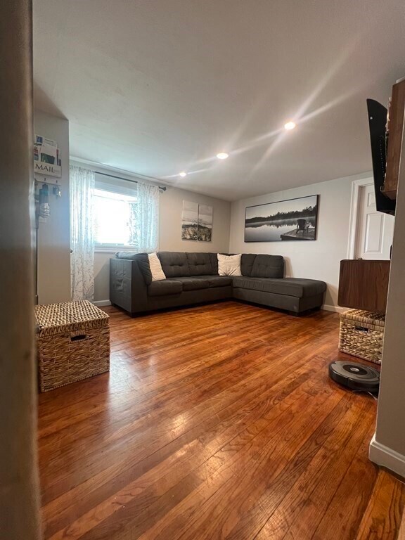 Foto del edificio - 254 Pleasant St