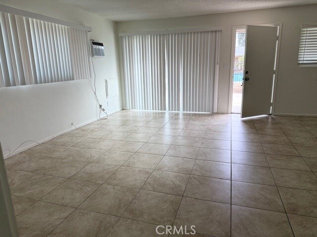 Foto del edificio - 686 E Cottonwood Rd