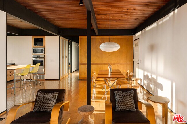Foto del edificio - 3075 Knob Dr