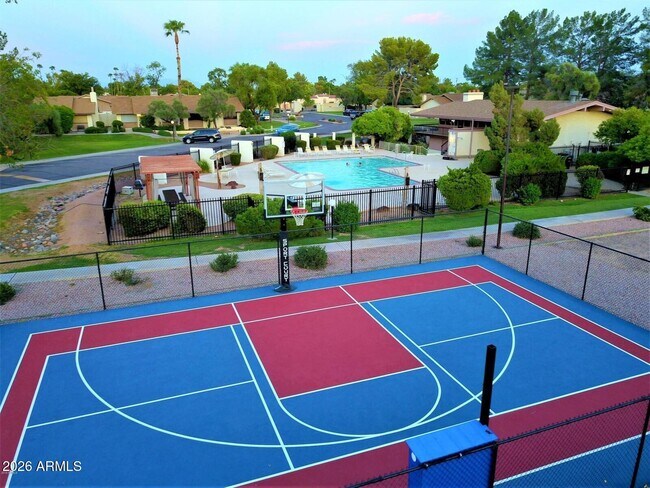 Building Photo - 1550 N Stapley Dr