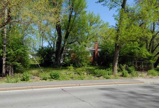 Building Photo - 10100 Fieldcrest Ln