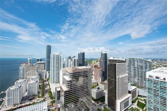 Foto del edificio - 495 Brickell Ave