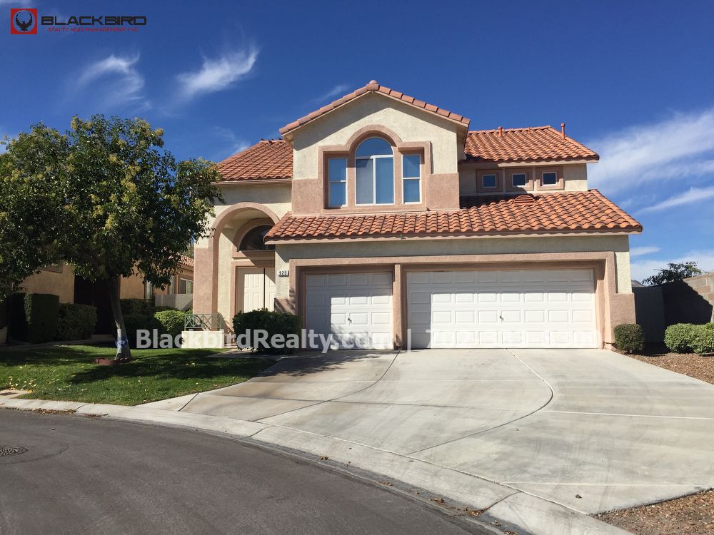 Foto principal - 925 Lexington Cross Dr
